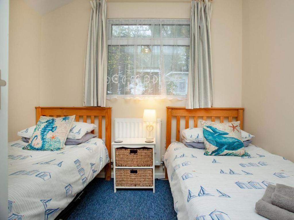 Sunnydaze-Detached Chalet With 2 Bedrooms And 2 Bathrooms And Private Parking Outside Door Dartmouth Buitenkant foto