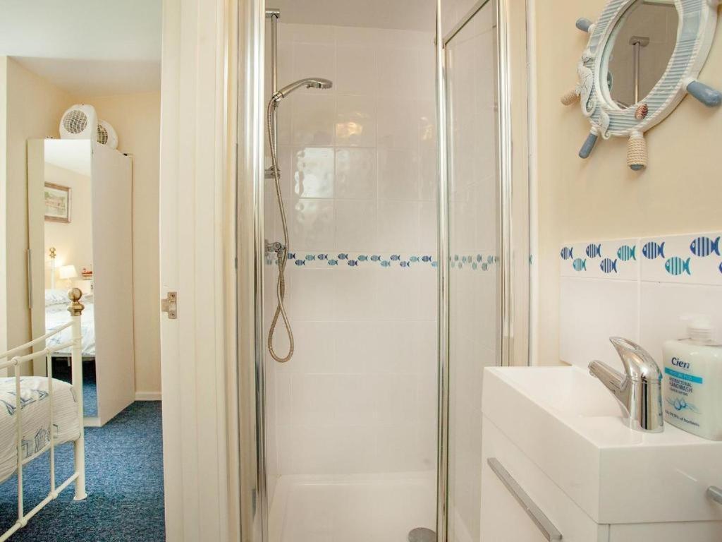 Sunnydaze-Detached Chalet With 2 Bedrooms And 2 Bathrooms And Private Parking Outside Door Dartmouth Buitenkant foto