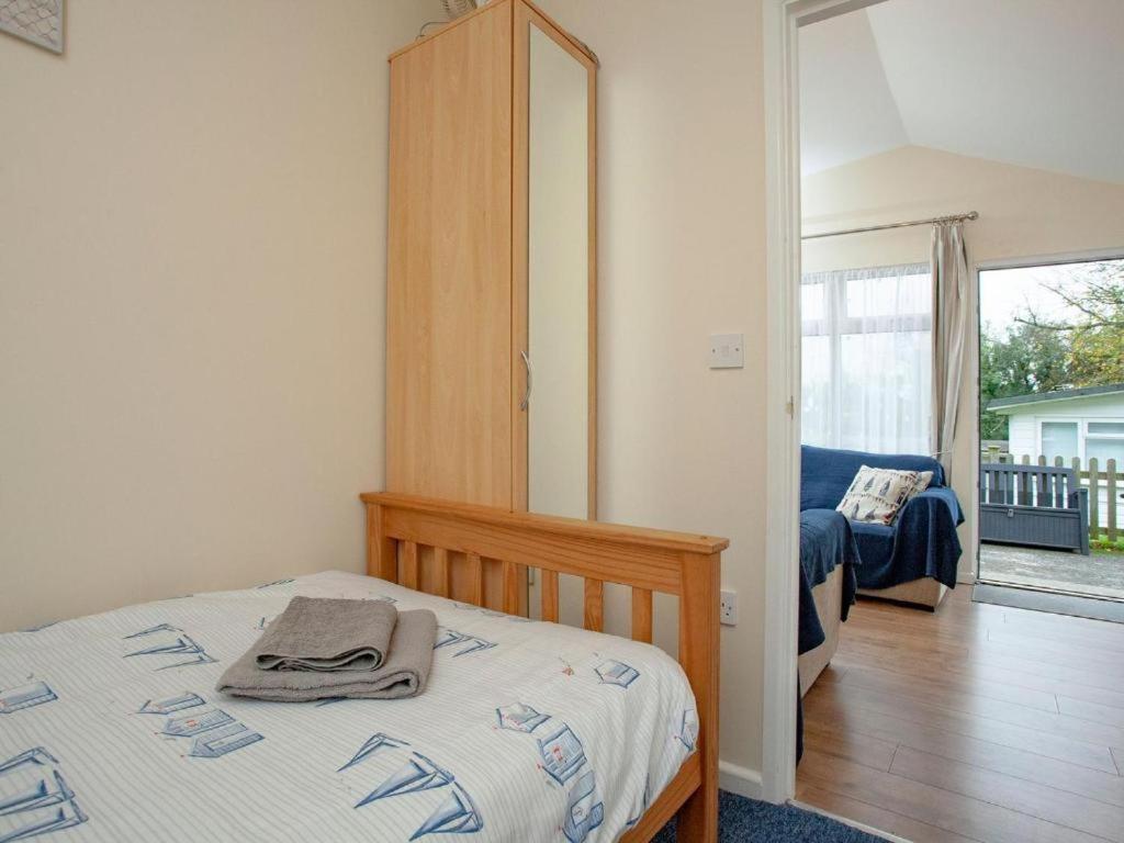 Sunnydaze-Detached Chalet With 2 Bedrooms And 2 Bathrooms And Private Parking Outside Door Dartmouth Buitenkant foto